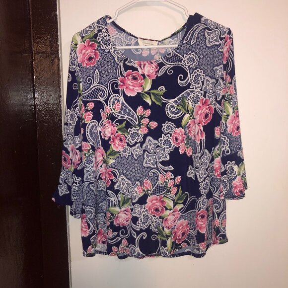 Exclusive One Blouse with bell sleeves, Size 1X - Picture 1 of 8